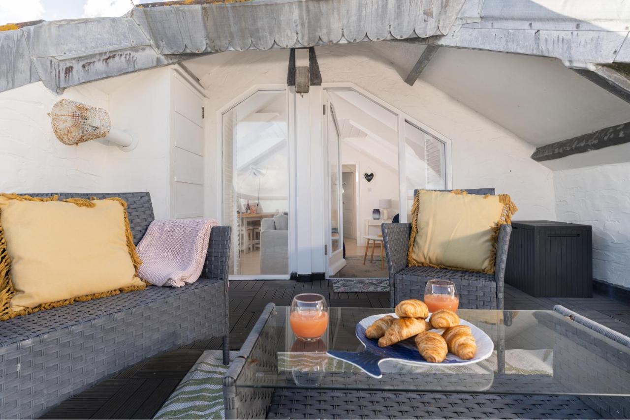 Stunning Views Over Mounts Bay With Balcony Penzance Exterior photo
